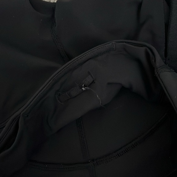 Lululemon stop at nothing crop black legging - Picture 10 of 11